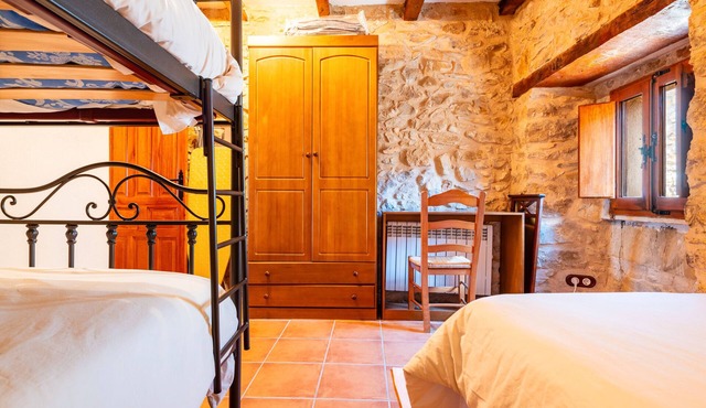 Country House 'Casa Rural Carrer Pla' with Mountain View and Wi-Fi