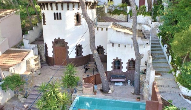 Country House 'Casa Rural El Castillico' with Mountain View, Private Pool and Wi-Fi