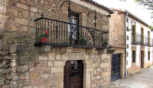 Country House 'Complejo Las Frascuelas' with Mountain View, Private Terrace and Wi-Fi