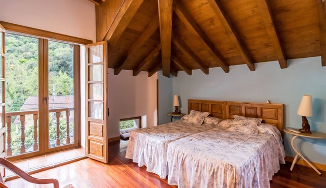 Country House 'El Agero' with Mountain Views, Private Terrace and Wi-Fi