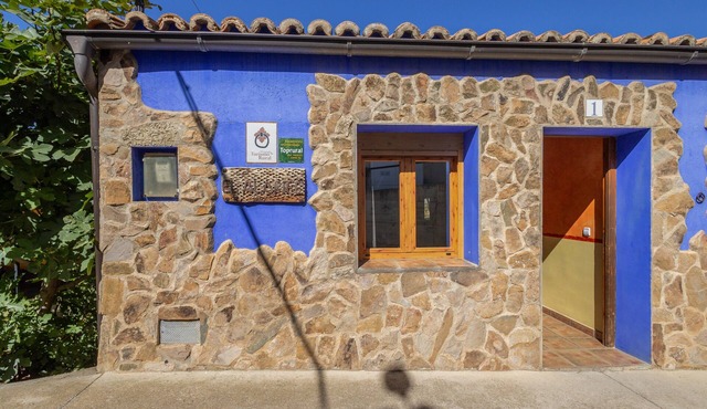 Country House 'El Alarife' with Mountain Views, Wi-Fi and Air Conditioning