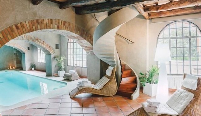 Country house El Munt for 19 people