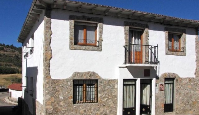 Country House 'El Fronton' with Mountain View