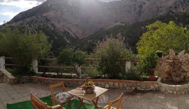 Country House 'El Mirador De La Malena' with Mountain View, Private Terrace and Private Garden