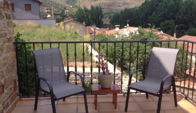 Country House 'El Mirador De Yanguas' with Mountain View, Private Terrace and Wi-Fi