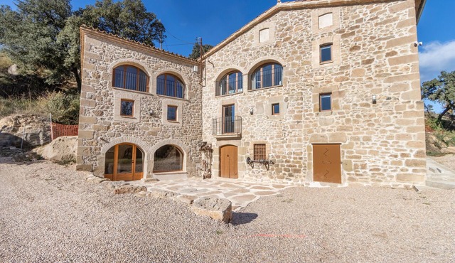 Country House 'El Molí' with Mountain View, Private Terrace and Wi-Fi