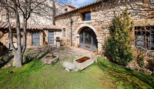 Country House 'El Molino Del Pepe' with Private Terrace, Private Garden and Wi-Fi