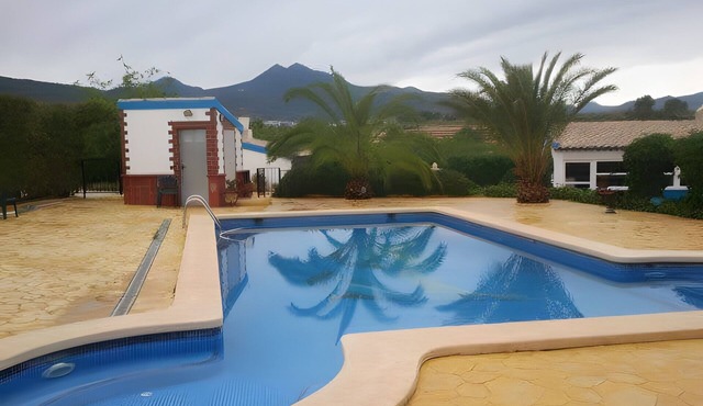 Country House 'El Serrano' with Mountain View, Wi-Fi and Air Conditioning
