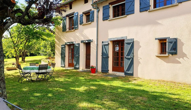 ★ Country house - Enclosed garden & Swimming pool ★