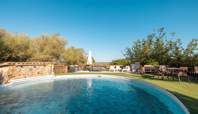 Country House 'El Pi De La Selva' with Private Pool, Private Terrace and Wi-Fi