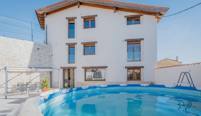 Country House 'El Lagar del Altillo - Revilla Vallejer' with Pool and Terrace