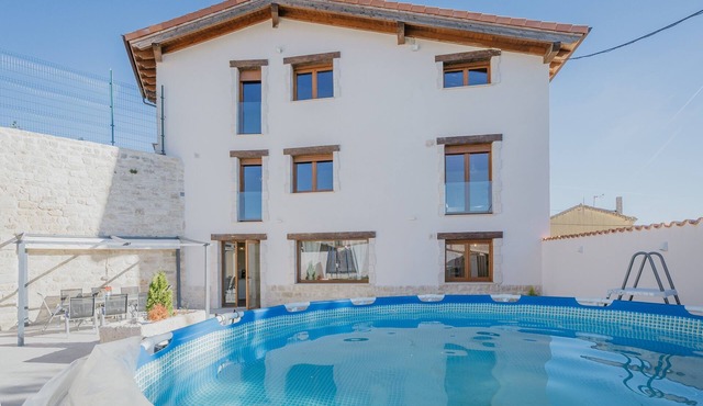 Country House 'El Lagar del Altillo - Revilla Vallejer' with Pool and Terrace