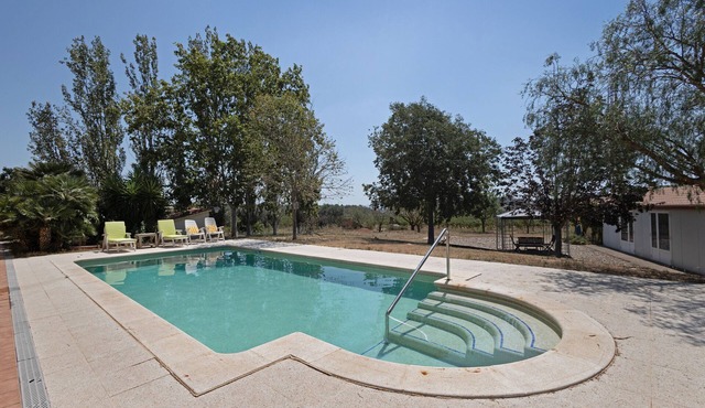 Country House 'La Geneta' with Private Pool, Wi-Fi and Air Conditioning