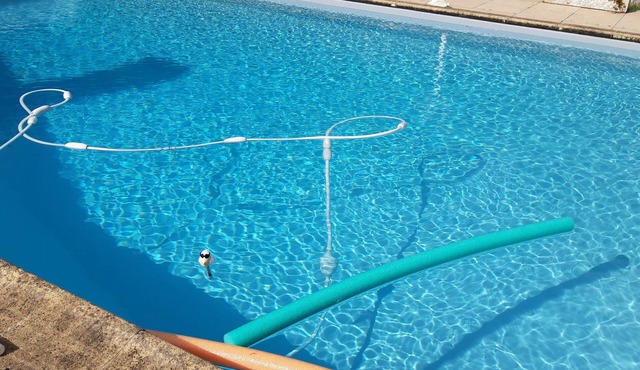 Country House 'Fontcouverte - Chambre D'hôte' with Shared Pool, Shared Terrace and Wi-Fi