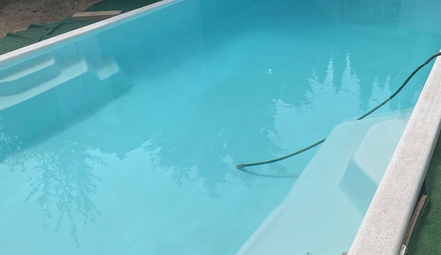 Country house just a stone's throw from town