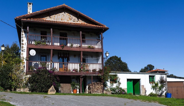 Country House 'Fuenternilla' with Mountain View, Private Terrace and Wi-Fi