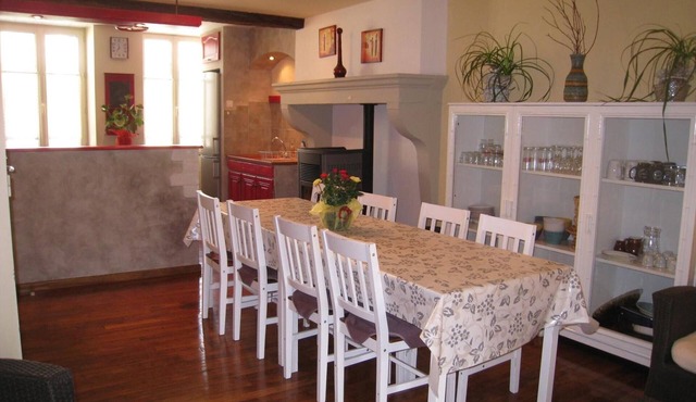 Country House 'Gîte De La Croix Blanche' with Wi-Fi