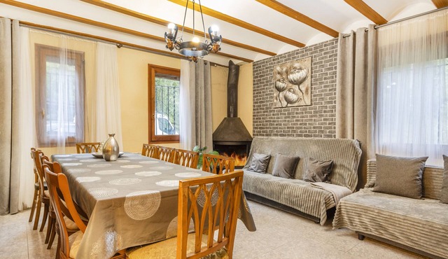 Country House 'Gran Parents' with Lake Views, Wi-Fi and Air Conditioning