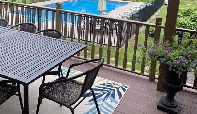 Country House-great getaway five miles from the beach, Asbury Park…