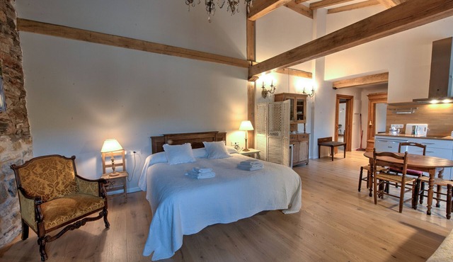Country House 'Ibarrolabekoa' with Mountain View, Private Garden and Wi-Fi