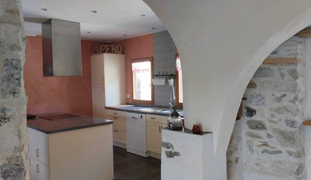 Country house ideal for spending time with friends and family.