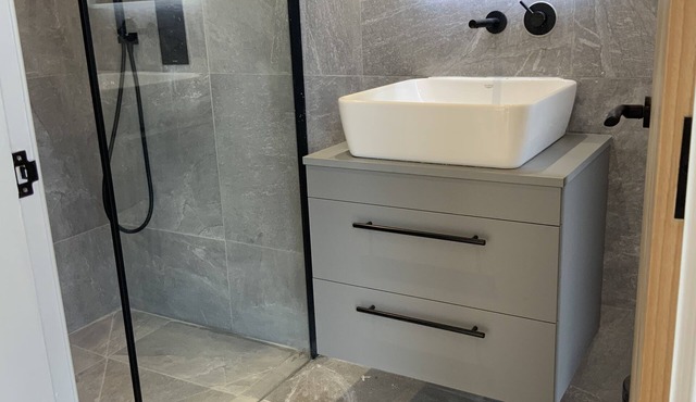 Country house in leafy hale