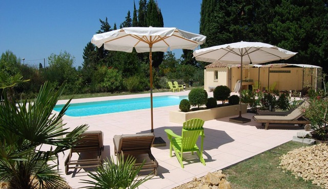 Country House in Provence with Garden Access