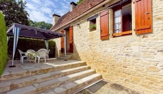 Country house in the heart of Black Périgord