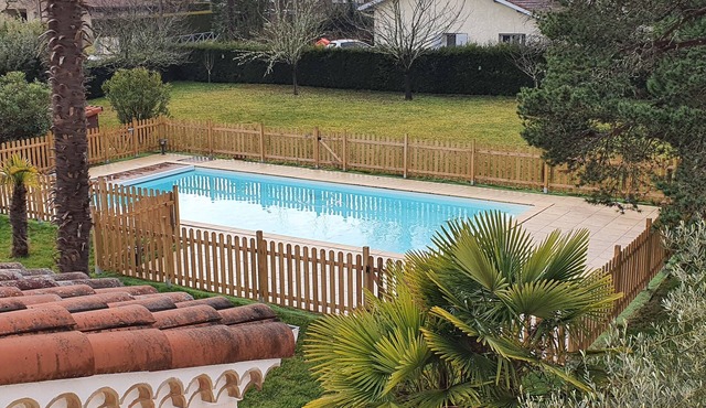 Country house in the heart of the vineyards of Pessac Léognan