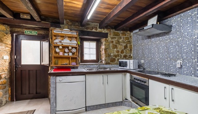 Country House 'La Casa De La Pradera' with Mountain View, Private Terrace and Private Garden