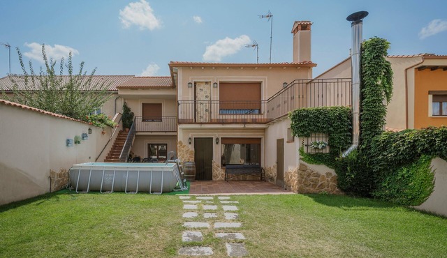 Country House 'La Isa' with Private Pool, Private Terrace and Wi-Fi