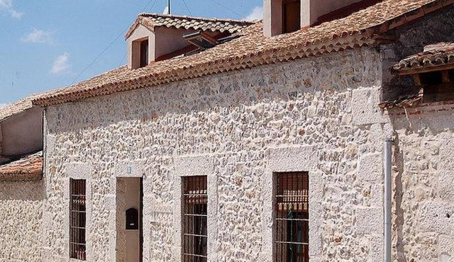 Country House 'La Moderna' with Private Terrace, Private Garden and Wi-Fi