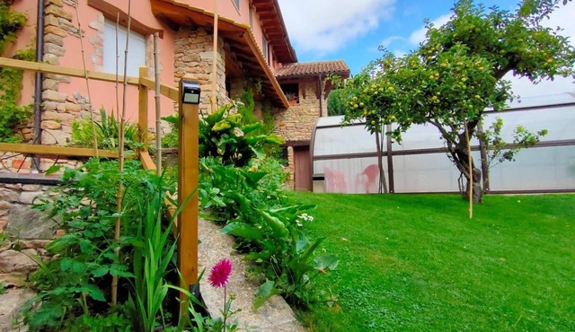 Country House 'Landa' with Mountain View, Shared Pool and Wi-Fi