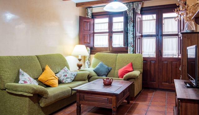 Country House 'Las Puentes 1' with Mountain View, Private Terrace and Wi-Fi