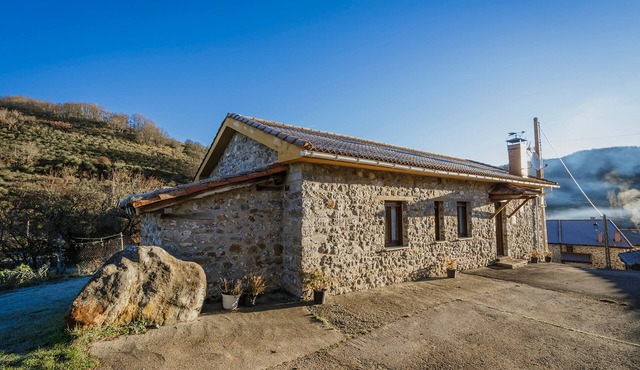 Country House 'Lope' with Mountain View, Private Garden and Wi-Fi