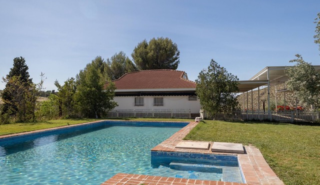 Country House 'Los Pilares' with Mountain View, Private Pool and Air Conditioning