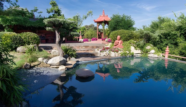 Country House 'Maravilloso Jardin Oriental' with Mountain View, Wi-Fi and Air Conditioning