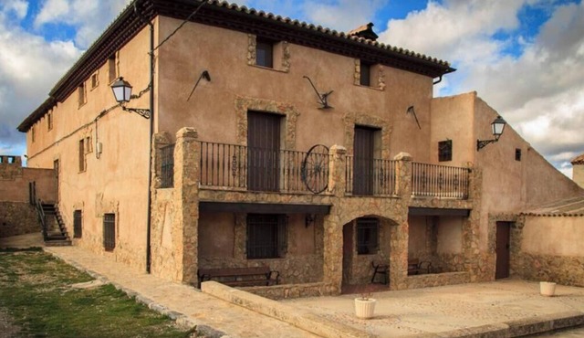 Country House 'Masia Los Camineros' with Mountain View, Private Terrace and Private Garden