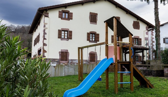 Country House 'Matxingonea 1' with Mountain View, Private Garden and Wi-Fi