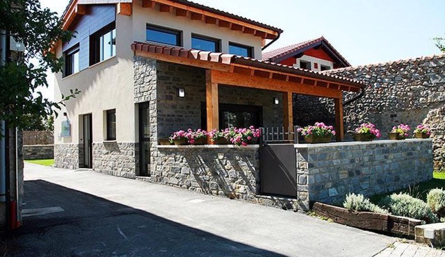 Country House 'Orlegy' with Mountain Views, Private Terrace and Private Garden