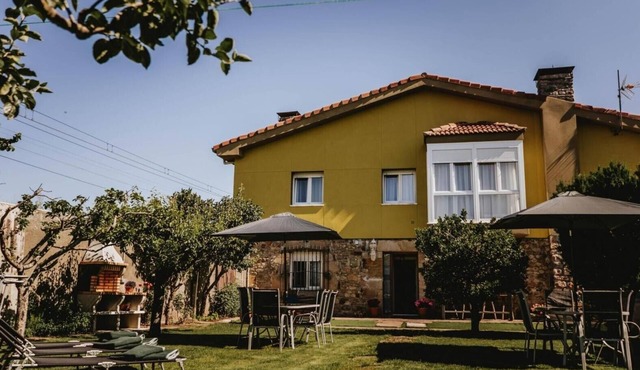 Country House 'Real 110mas2' with Mountain View, Private Garden and Wi-Fi