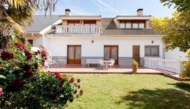 Country House 'Senda Bardenas' with Private Garden and Wi-Fi