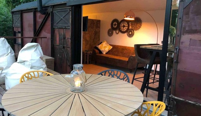 Country House 'Vagón Orient Express' with Mountain View, Private Garden and Air Conditioning