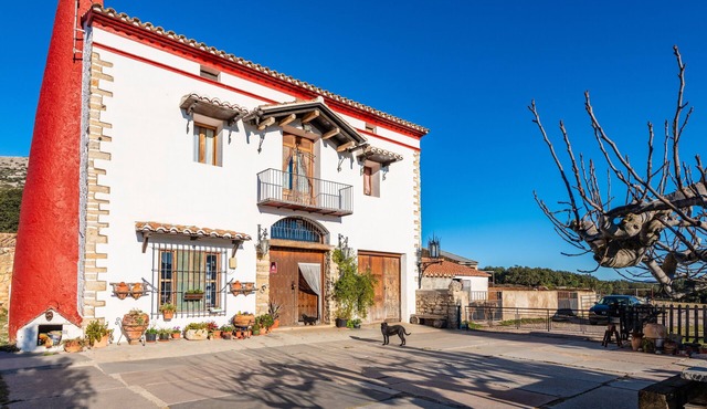 Country House 'Vell' with Mountain View, Private Garden and Wi-Fi