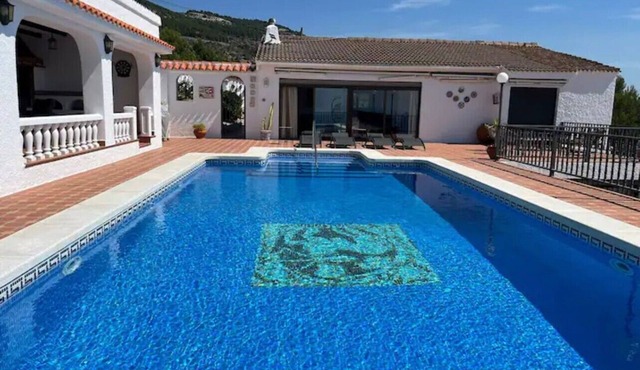 Country House 'Villa La Vista' with Sea View, Private Pool and Wi-Fi