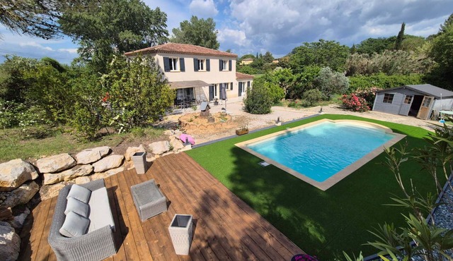 Country house with pool