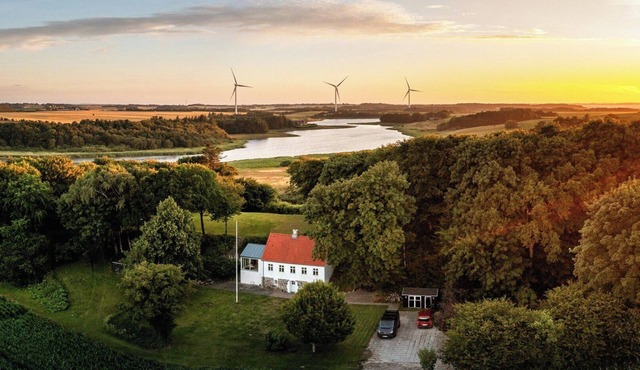 Country house with fjord views at Harre Vig