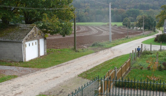 Country house with indoor pool, near Rochefort en terre; 2 stars.