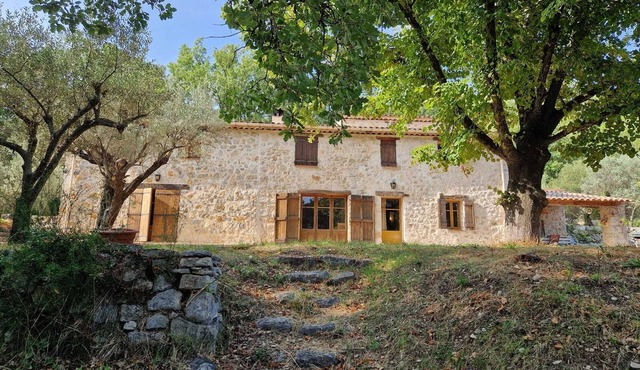 Country house with large garden and fine large pool within walking distance of the village