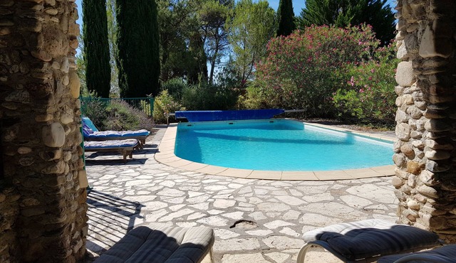 Country house with large private pool (heated)